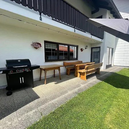 Flat In With Furnished Garden, Cleaning Included *